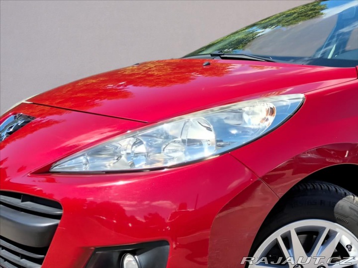 Peugeot 207 1,6 HDi SW 1. majitel, se 2010