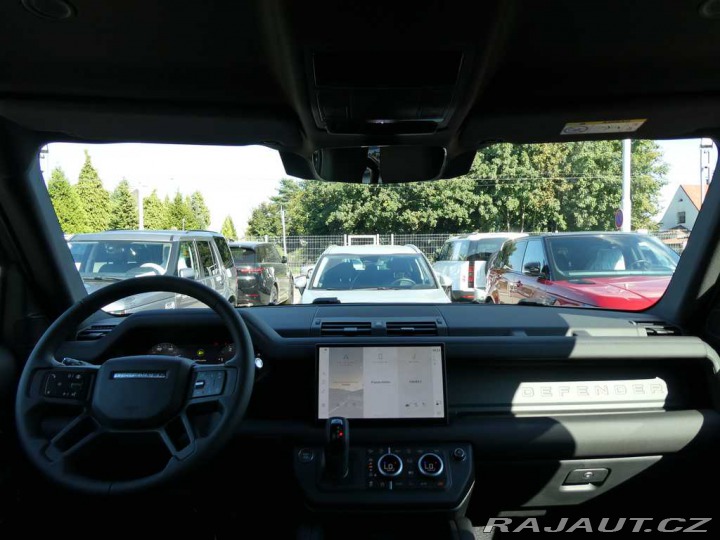 Land Rover Defender 110 3,0 X-Dynamic SE D250 2025