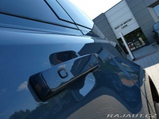 Land Rover Defender 110 3,0 X-Dynamic SE D250 2025