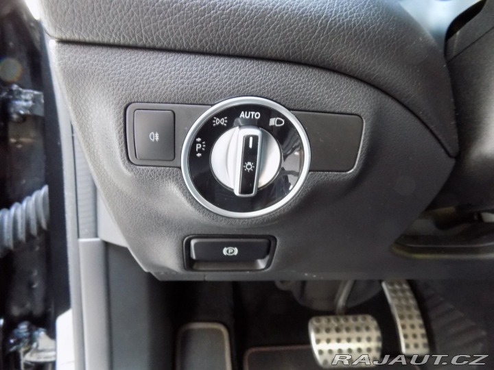 Mercedes-Benz CLA 220d/AMG-Line/Bi-xenon/LE 2013