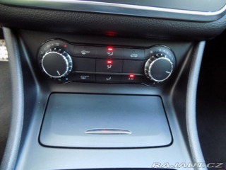 Mercedes-Benz CLA 220d/AMG-Line/Bi-xenon/LE 2013