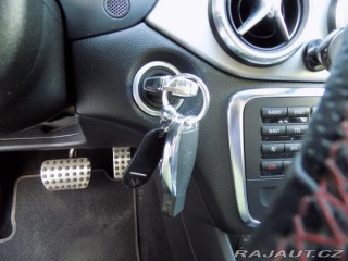 Mercedes-Benz CLA 220d/AMG-Line/Bi-xenon/LE 2013