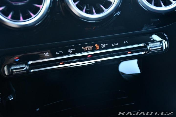 Mercedes-Benz CLA 200d AMG KUPÉ ČR 1.MAJ 2024