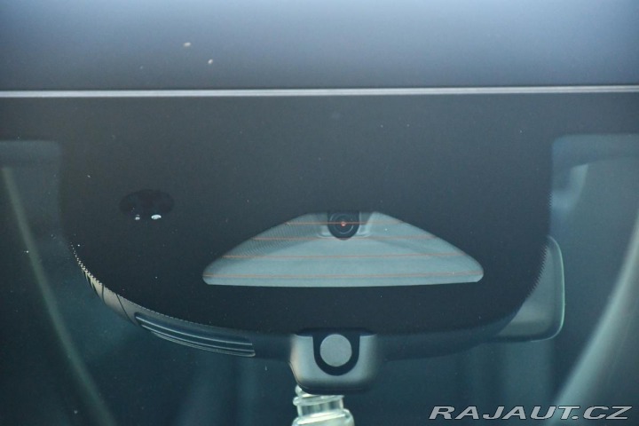 Mercedes-Benz CLA 200d AMG KUPÉ REZERVACE 2024