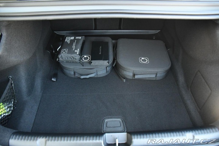 Mercedes-Benz EQE 350 4MATIC AMG 2024