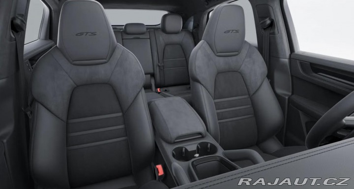 Porsche Cayenne GTS Coupé 2025