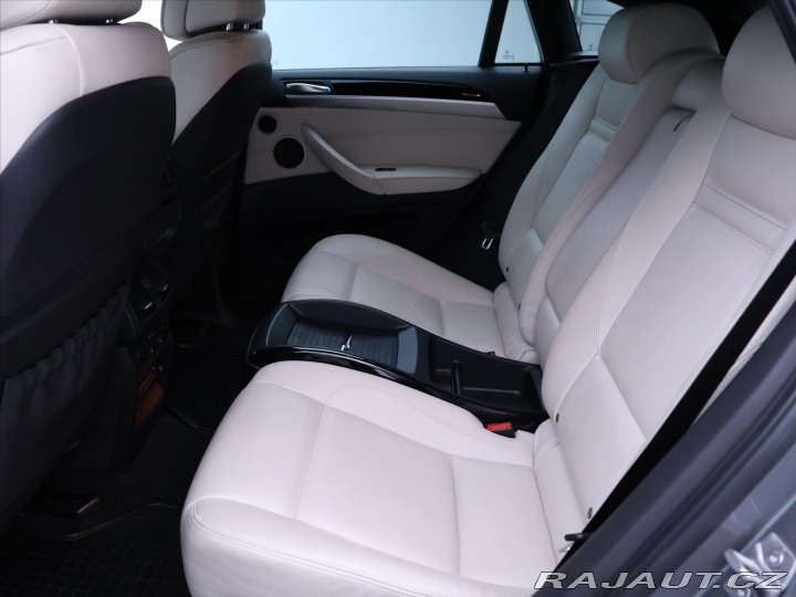 BMW X6 3,0 30d xDrive180kW LCI H 2012
