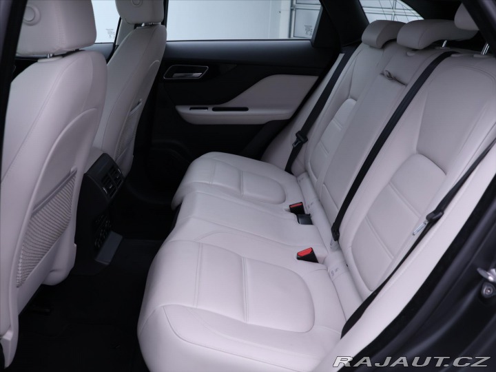 Jaguar F-Pace 2,0 D 132 kW 4x4 Automat 2016