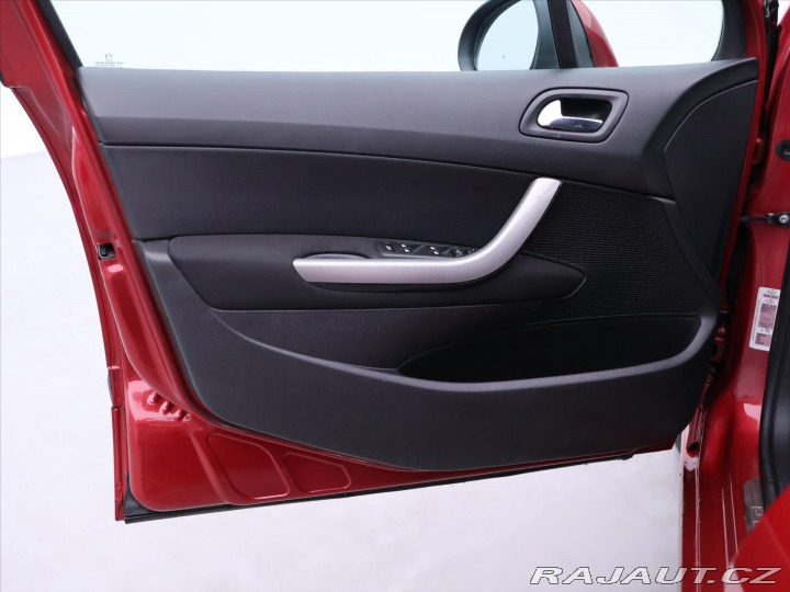 Peugeot 308 1,6 VTi 88kW CZ Sportium 2011
