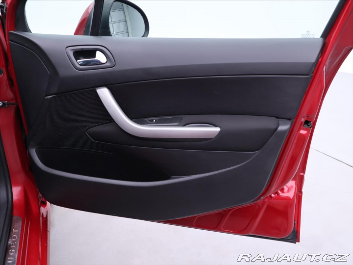 Peugeot 308 1,6 VTi 88kW CZ Sportium 2011