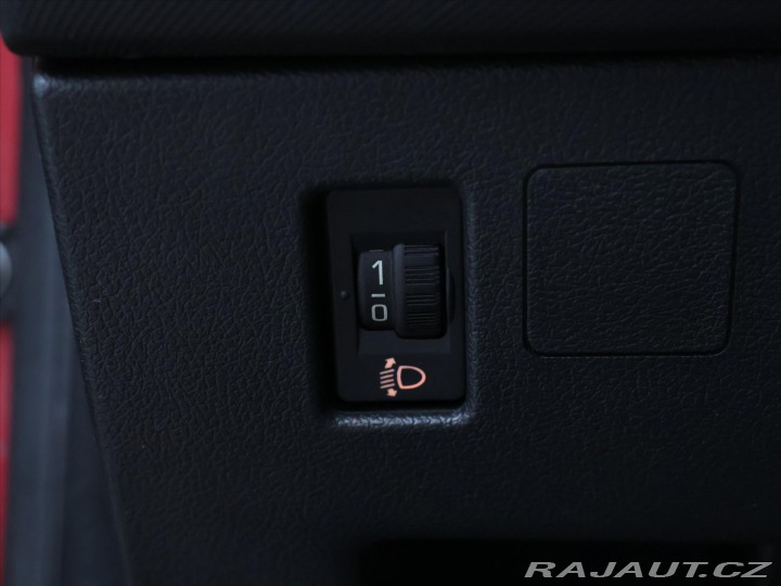 Peugeot 308 1,6 VTi 88kW CZ Sportium 2011