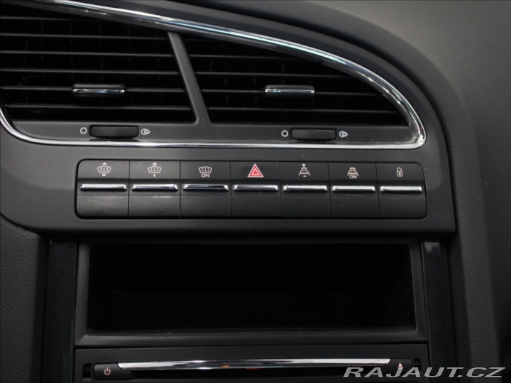Peugeot 5008 2,0 HDi 110kW Allure TZ 1 2013