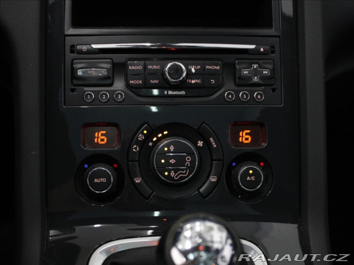 Peugeot 5008 2,0 HDi 110kW Allure TZ 1 2013