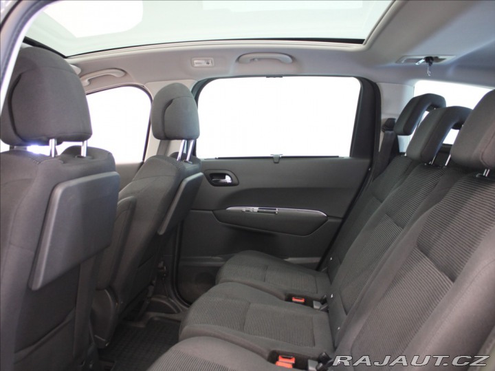 Peugeot 5008 2,0 HDi 110kW Allure TZ 1 2013