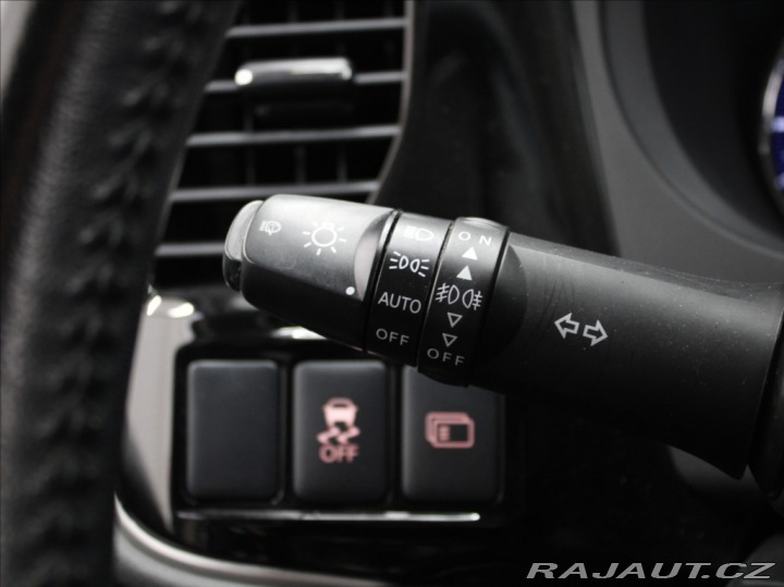 Mitsubishi Outlander 2,2 DI-D 132kW 4x4 7-míst 2016