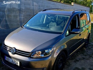 Volkswagen Touran 1,4   Dvě sady kol, tažné