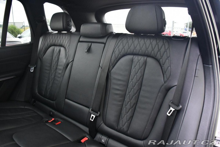 BMW X5 M50d LASER PANOR MASÁŽE H 2018
