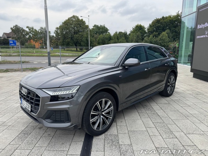 Audi Q8 S-line  50TDI 210kW Záruk 2023