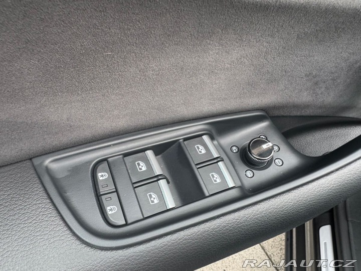 Audi Q8 S-line  50TDI 210kW Záruk 2023