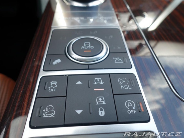 Land Rover Range Rover 4,4 SDV8,Autobiography,ČR 2016