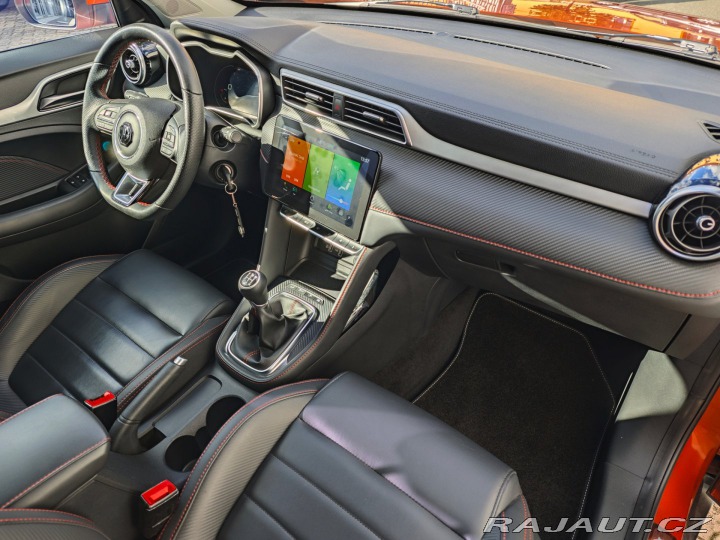 MG ZS 1.5 DVVT Luxury 360°Kamer 2022