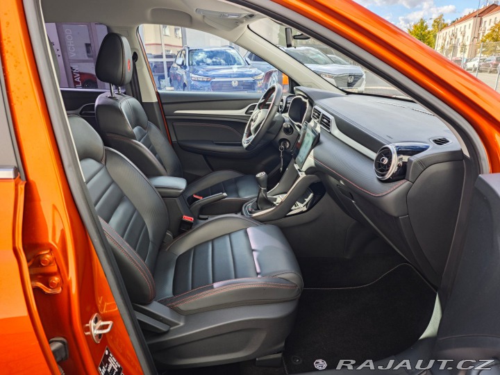 MG ZS 1.5 DVVT Luxury 360°Kamer 2022