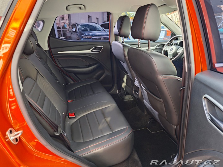 MG ZS 1.5 DVVT Luxury 360°Kamer 2022