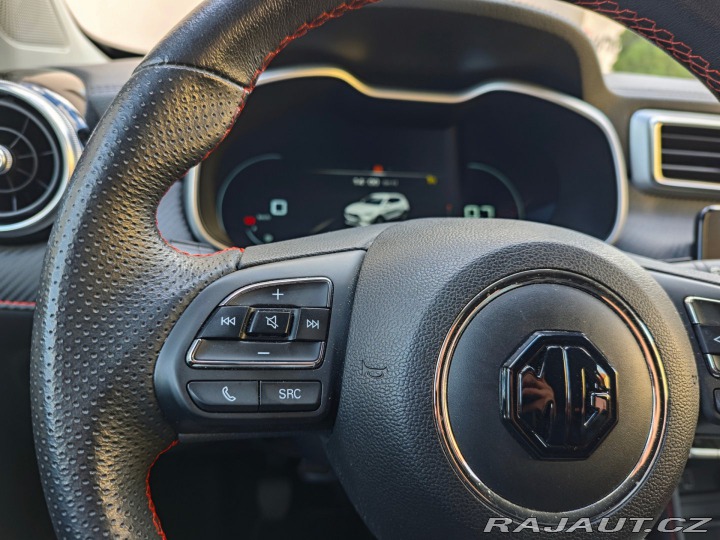 MG ZS 1.5 DVVT Luxury 360°Kamer 2022