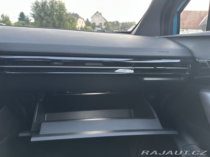 MG MG4 REZERVOVÁNO, 64kWh 150kW 2023