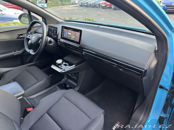 MG MG4 REZERVOVÁNO, 64kWh 150kW 2023