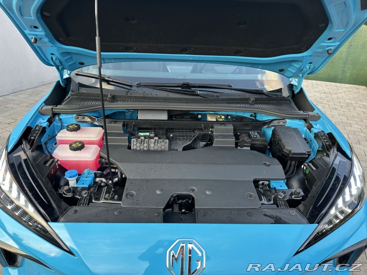 MG MG4 REZERVOVÁNO, 64kWh 150kW 2023