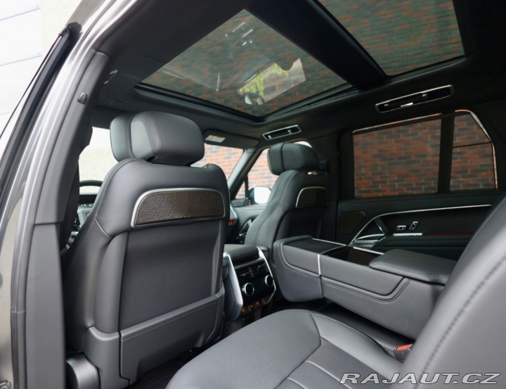 Land Rover Range Rover P550e Autobiography | 23 2025