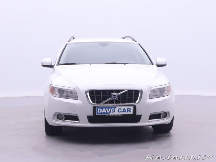 Volvo V70 2,4 D4 120kW Momentum Kůž 2008