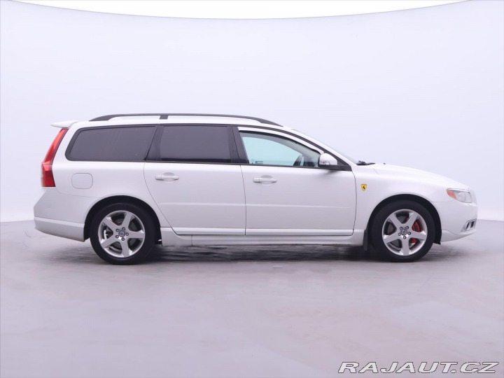 Volvo V70 2,4 D4 120kW Momentum Kůž 2008