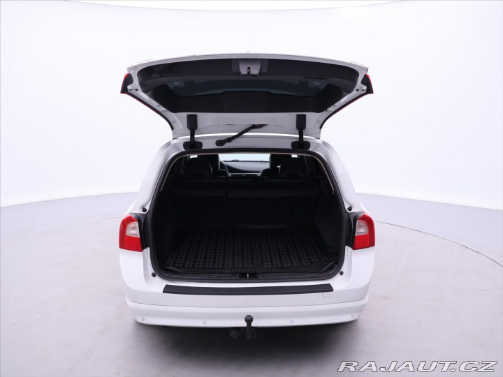 Volvo V70 2,4 D4 120kW Momentum Kůž 2008