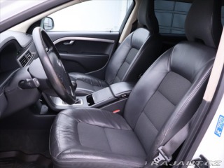 Volvo V70 2,4 D4 120kW Momentum Kůž 2008