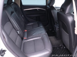 Volvo V70 2,4 D4 120kW Momentum Kůž 2008