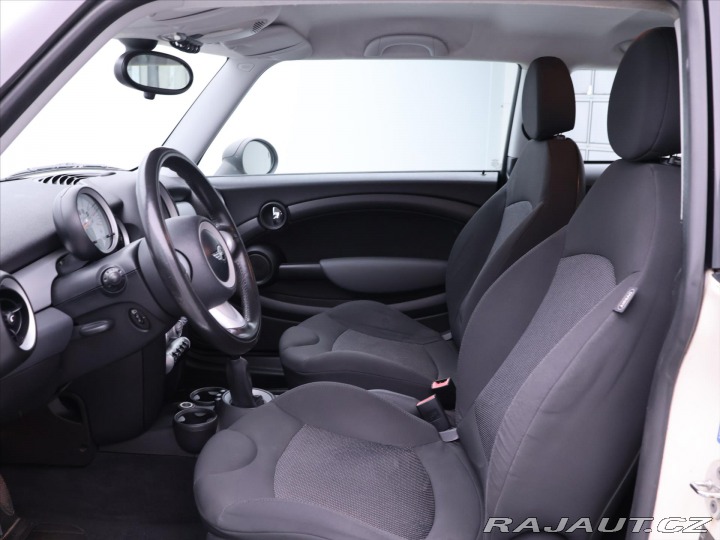 Mini One 1,4 i 70kW Klima CD 2008