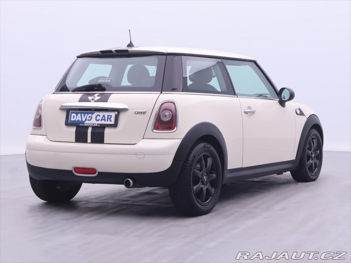 Mini One 1,4 i 70kW Klima CD 2008