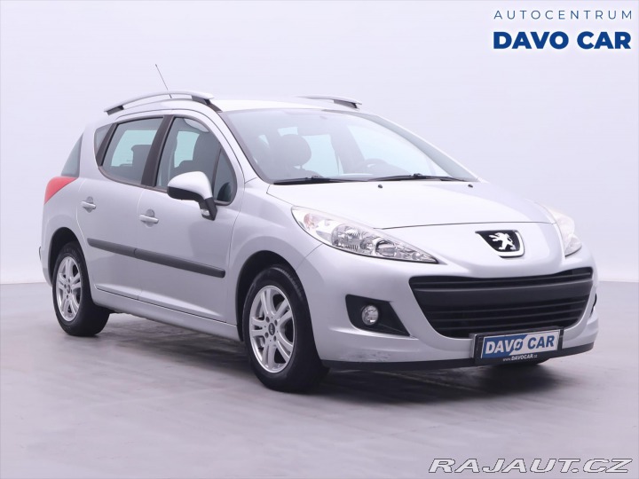Peugeot 207 1,4 i 54kW Klimatizace 2011