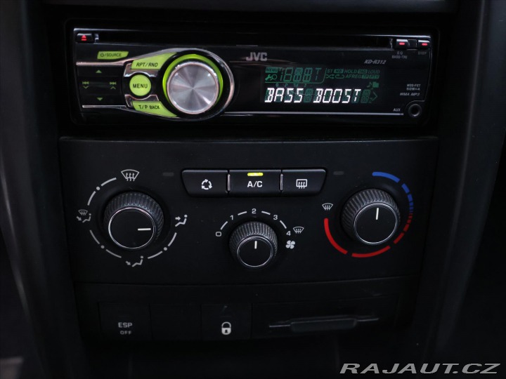Peugeot 207 1,4 i 54kW Klimatizace 2011