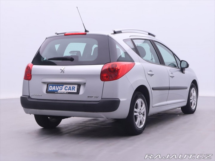 Peugeot 207 1,4 i 54kW Klimatizace 2011