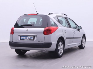 Peugeot 207 1,4 i 54kW Klimatizace 2011