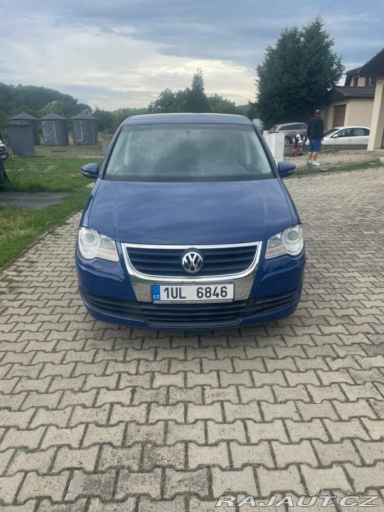 Volkswagen Touran 1,9 Tdi 77 kw r.v. 2009 2009