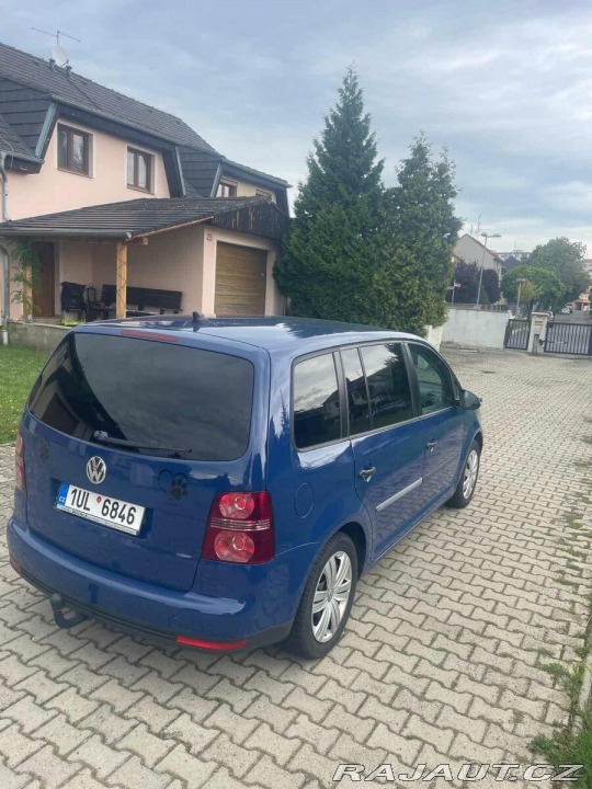 Volkswagen Touran 1,9 Tdi 77 kw r.v. 2009 2009