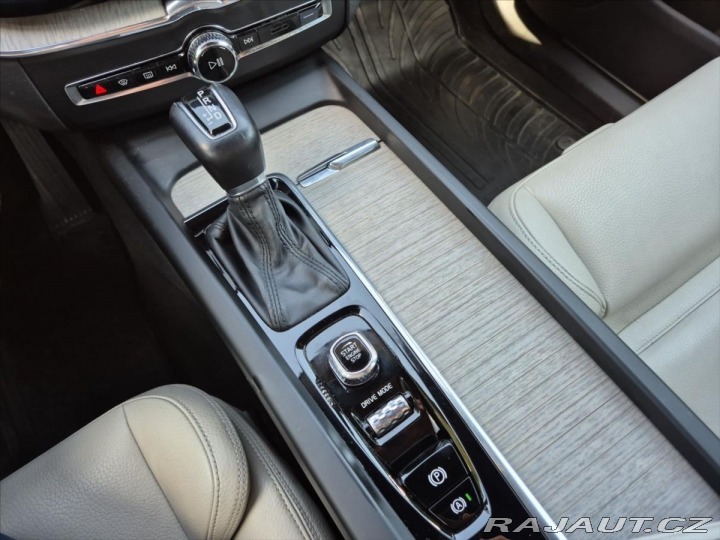 Volvo XC60 2,0 D5 AWD Inscription VZ 2019