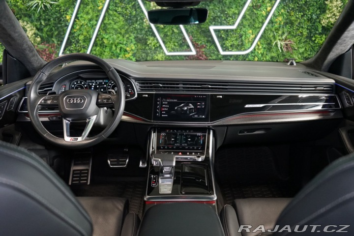 Audi RS Q8 CARBON*CERAMIC*PANO*TAŽ*3 2021
