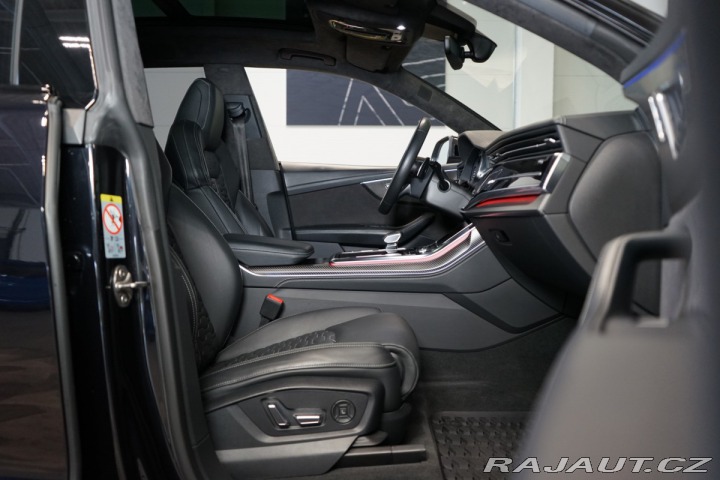Audi RS Q8 CARBON*CERAMIC*PANO*TAŽ*3 2021