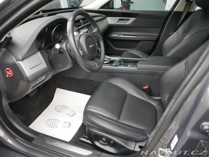 Jaguar XF 3,0 V6 AWD REZERVACE 2016