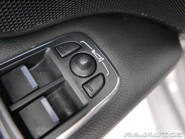 Jaguar XF 3,0 V6 AWD REZERVACE 2016